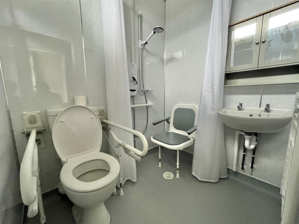 WET ROOM