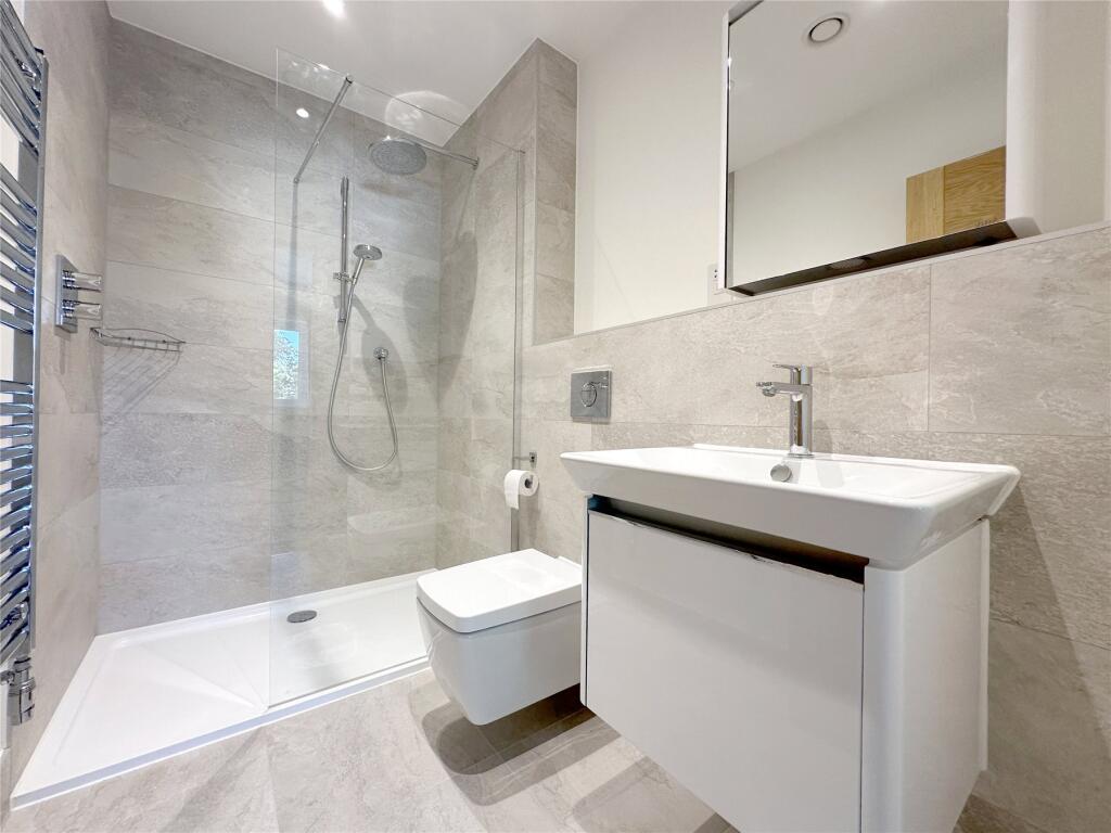 Ensuite