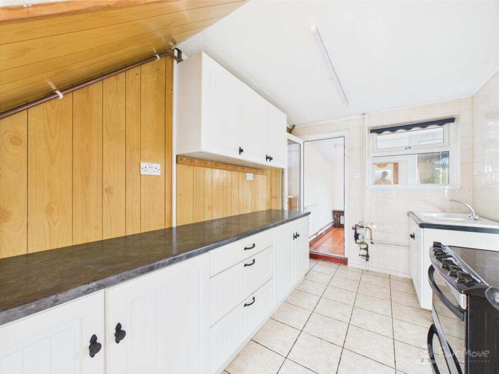 Kitchen- Mark Stephens EweMove Newmarket and Soham