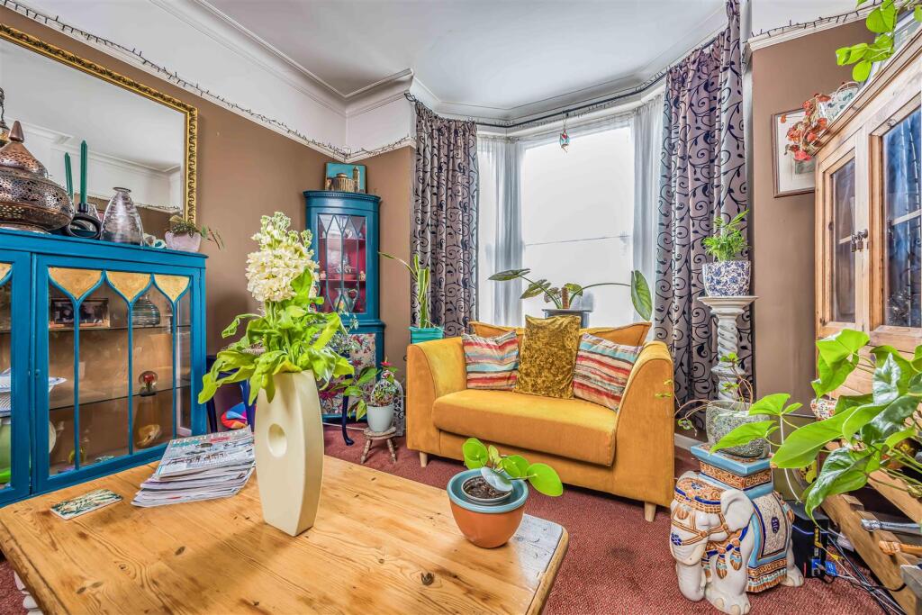 162 Brockhurst Road, Gosport-Small-PorticoMarketin