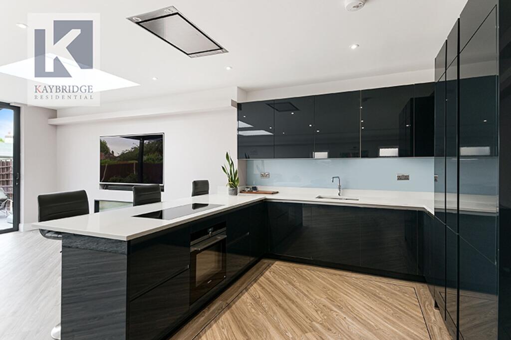 Tealing Drive, Epsom