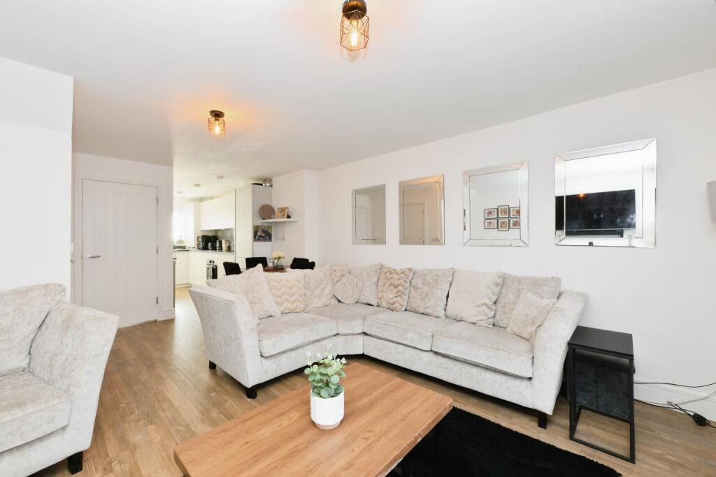 Living / Dining Room