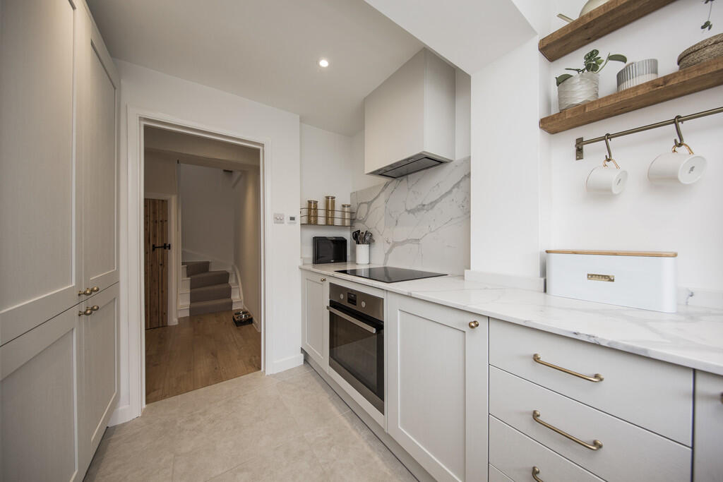 14 IMAGE (ONLINE)...