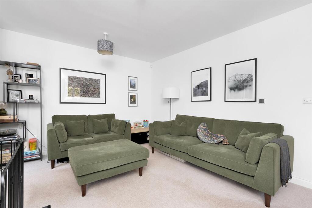 Secret Cottage, Brownsover (15).jpg