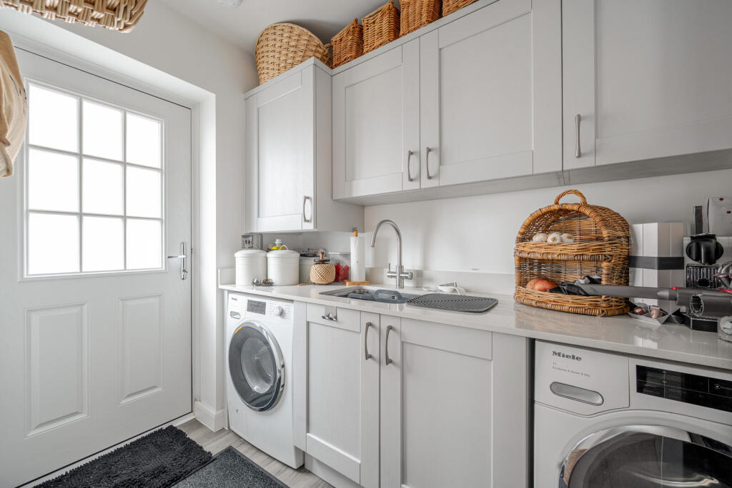 1328188-2-687f58e...