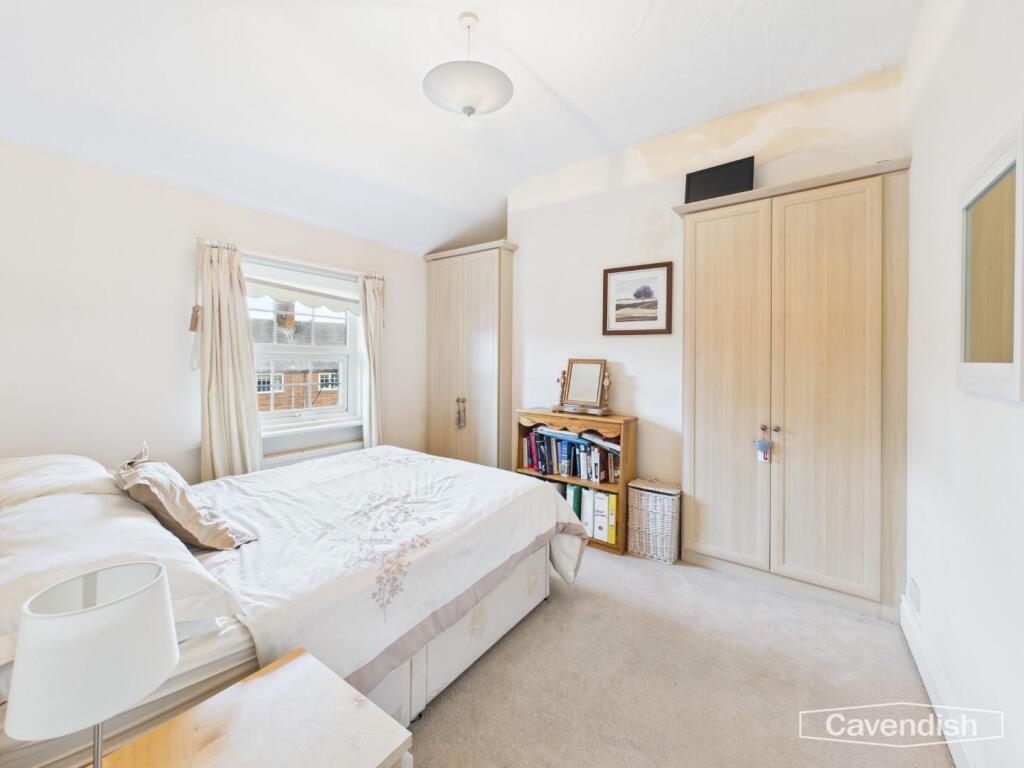 BEDROOM 2