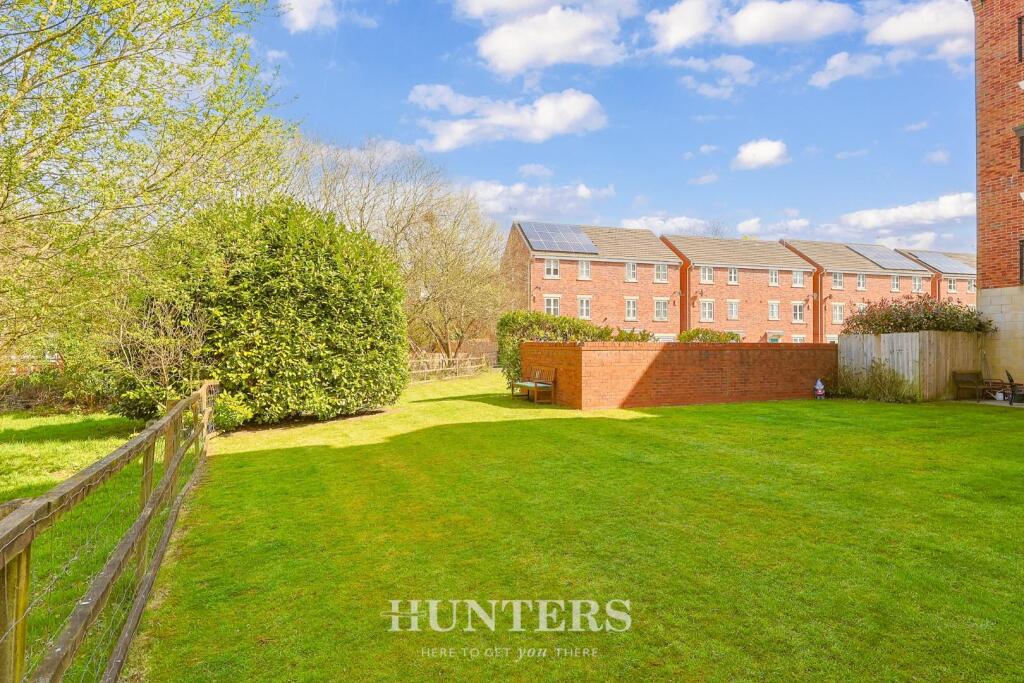 Waters Edge (19).jpg