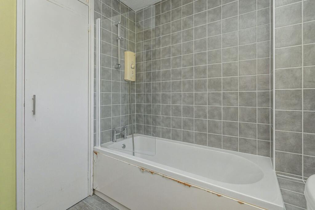 43 Keepers Coombe, Bracknell, Berkshire, RG12 0TN