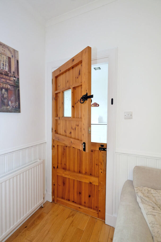 Station Road West...