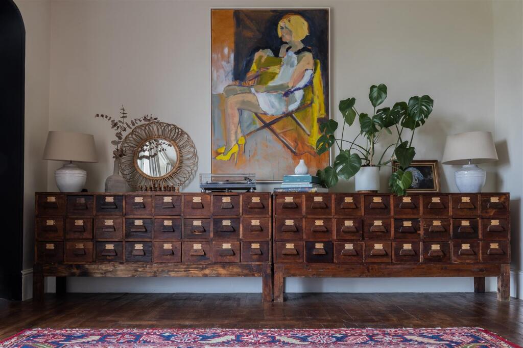 25- SP Oakley House.jpg