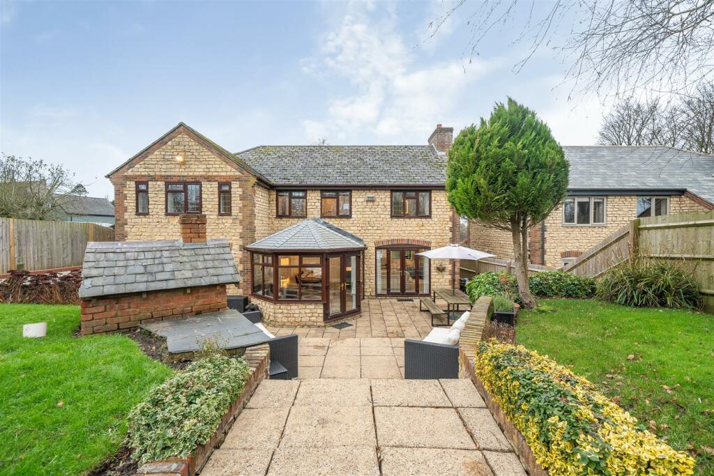 Ambleside, 63 Church Street, Helmdon (25).JPG