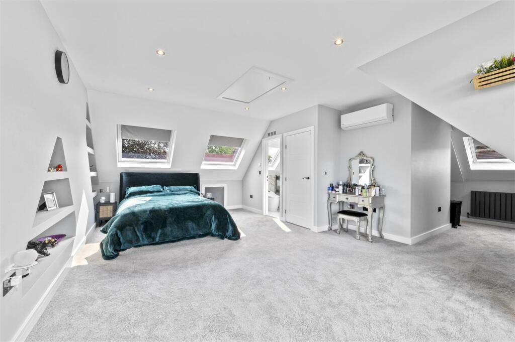 34 Holland Avenue,39.jpg