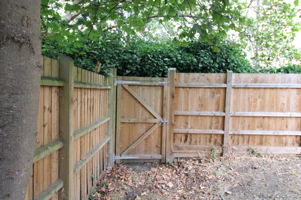 Access to Rear Garden