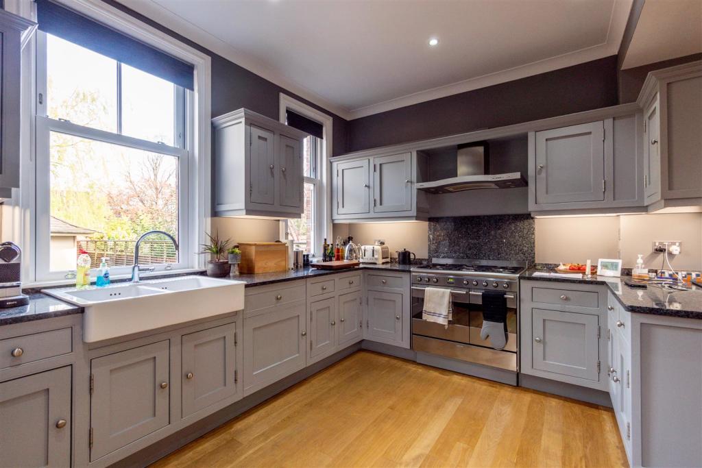 Dining Kitchen Aspect 4.jpg