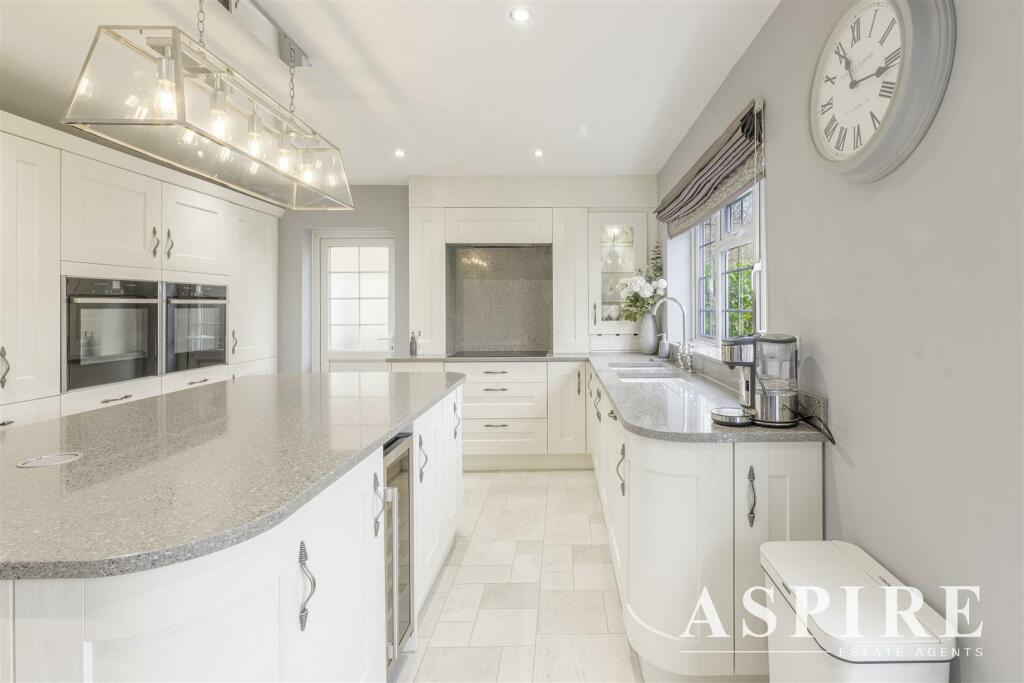 80 GREEN LANE - 04-12-24-14.jpg