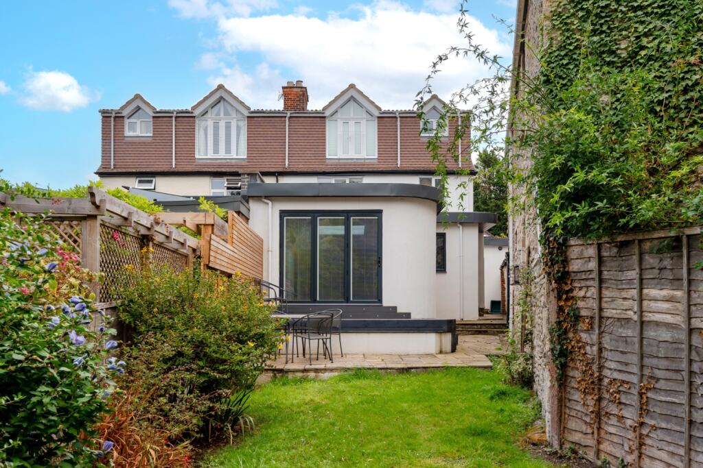 25 Highfield Avenue-02170