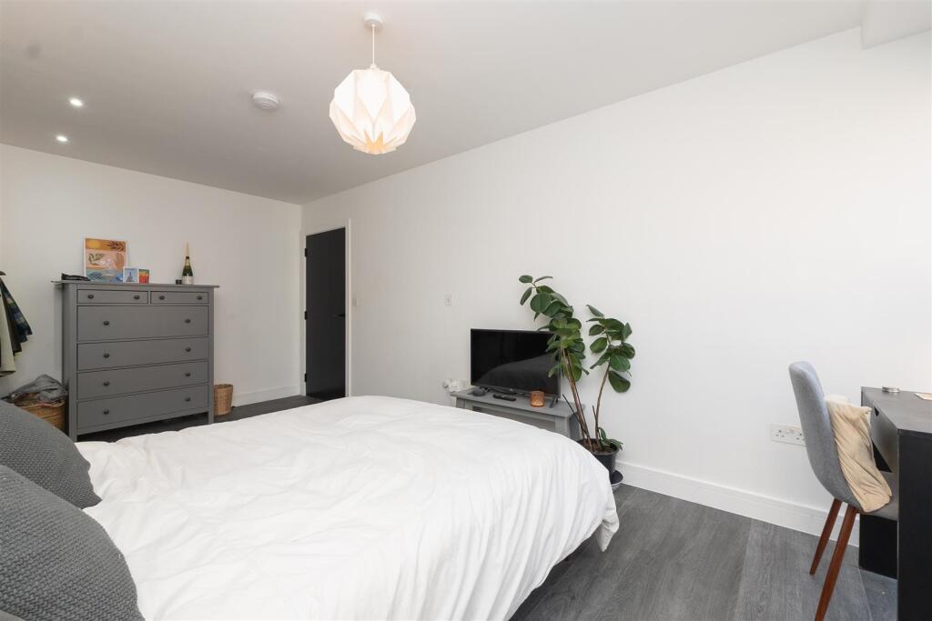 Flat-9-28-Baldwin-Street-BS1-4.jpg