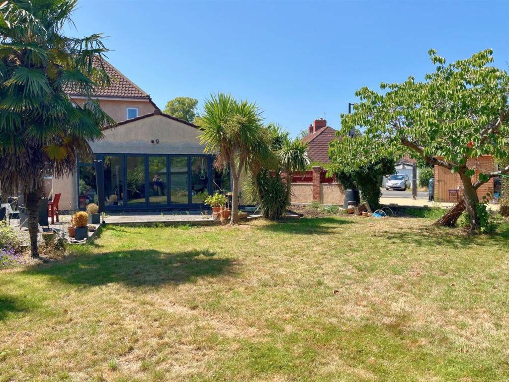 Rear view of property (1).jpg