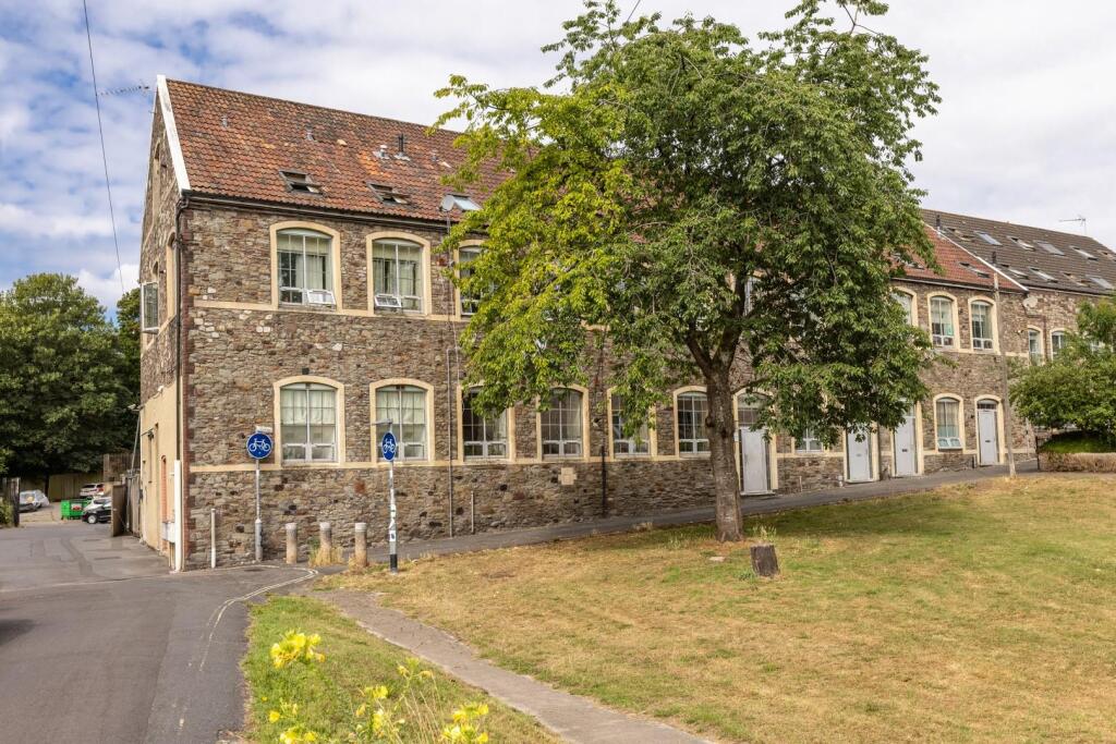 18 Old Workhouse, Hudds Vale Road, BS5-16.jpg