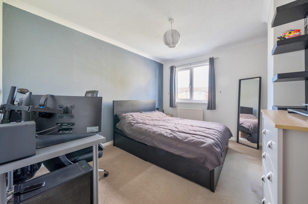 1372975-12-6900bd...