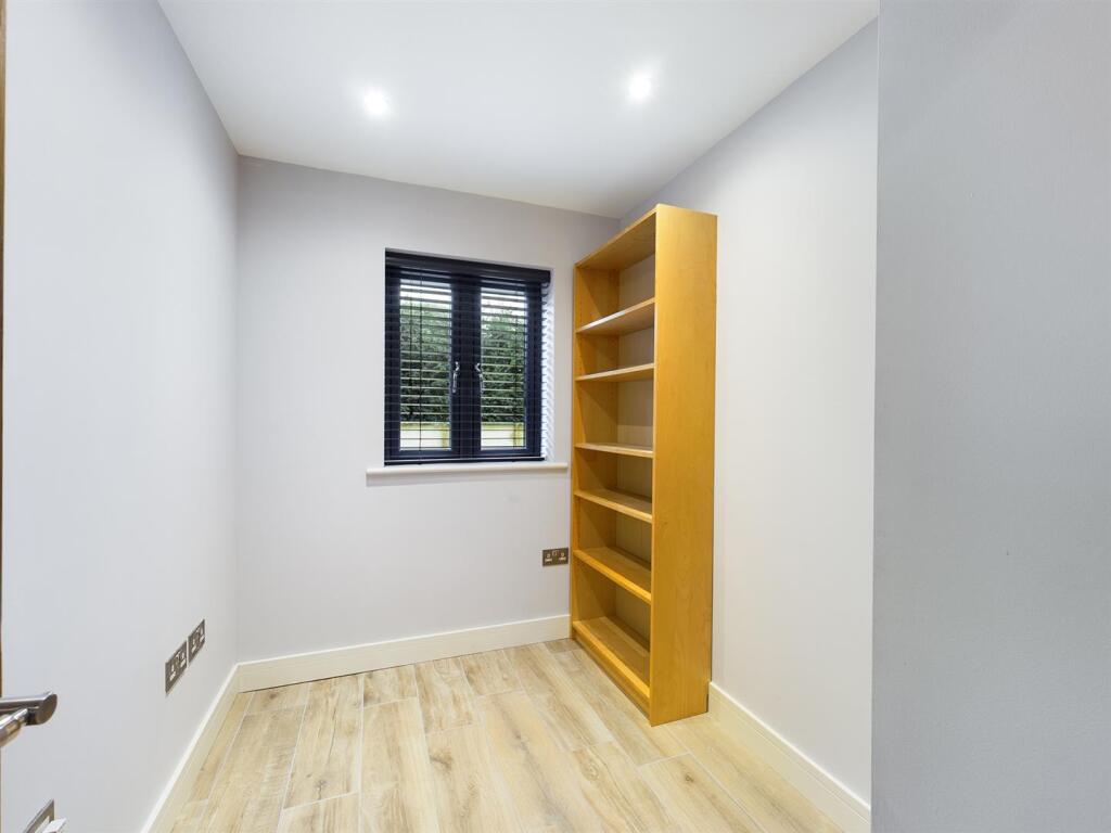 CAM00208P1-PR0170-ST