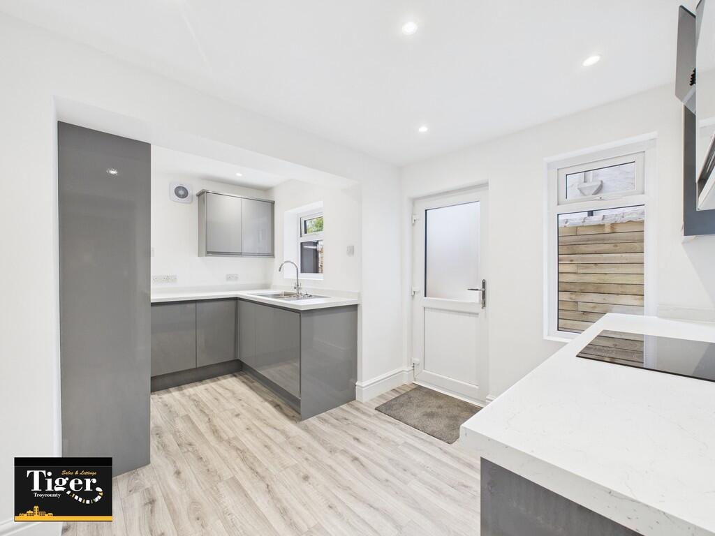 CAM03440G0-PR0402...