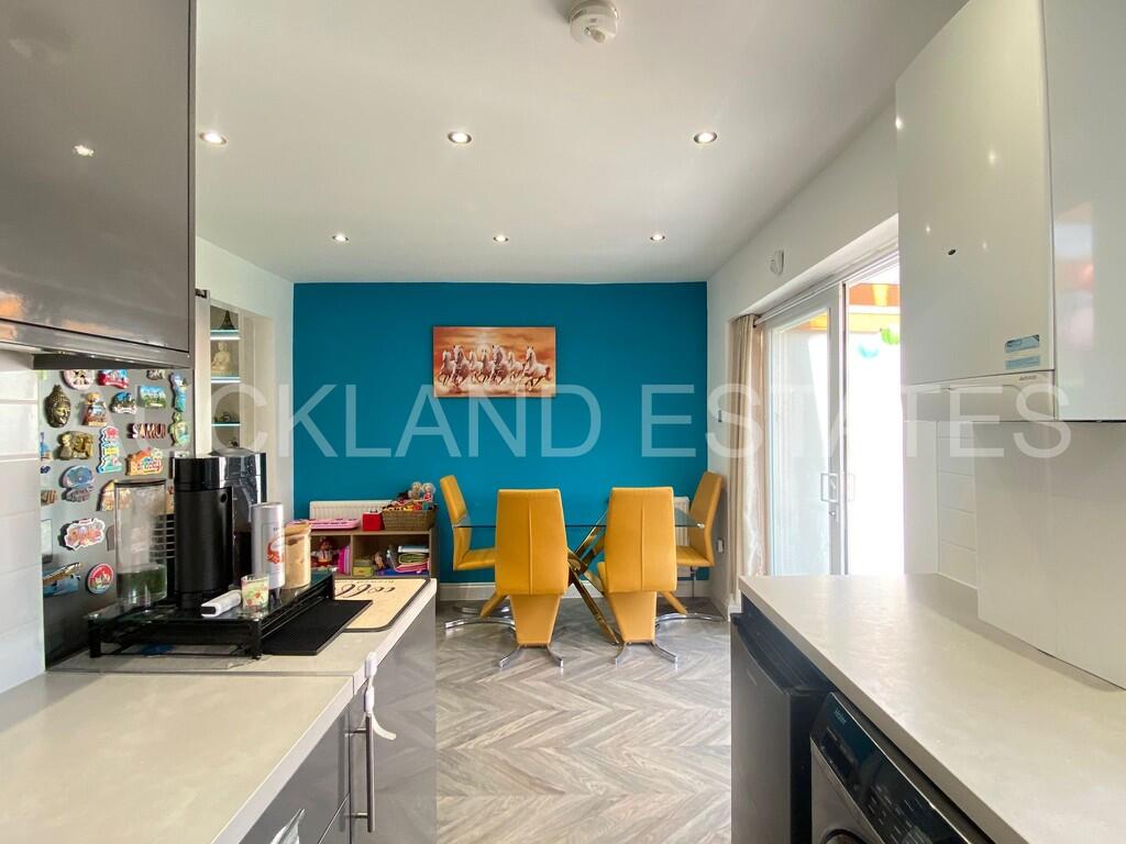 c2f30fb1-f64c-432...