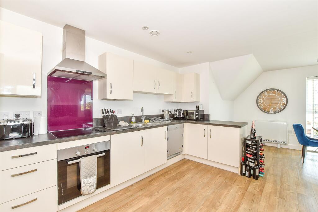 Lounge/ Kitchen/ Diner