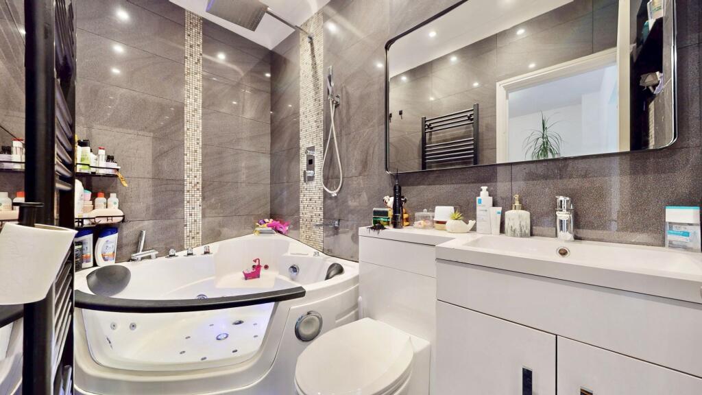 Ground Floor Bathroom