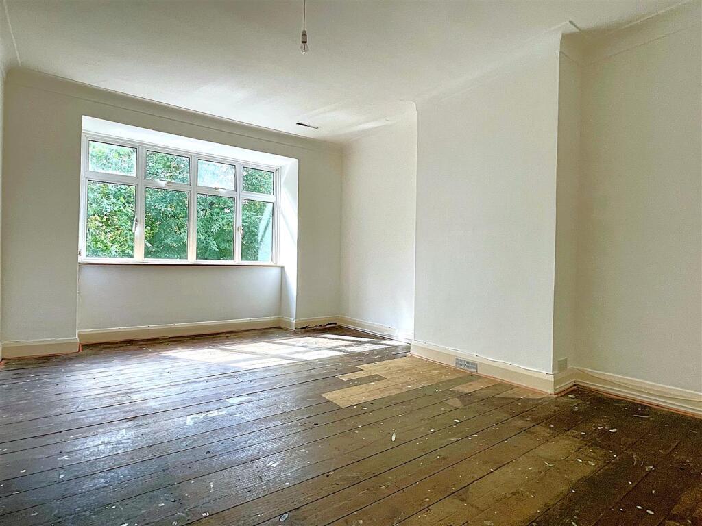 Lounge.jpg