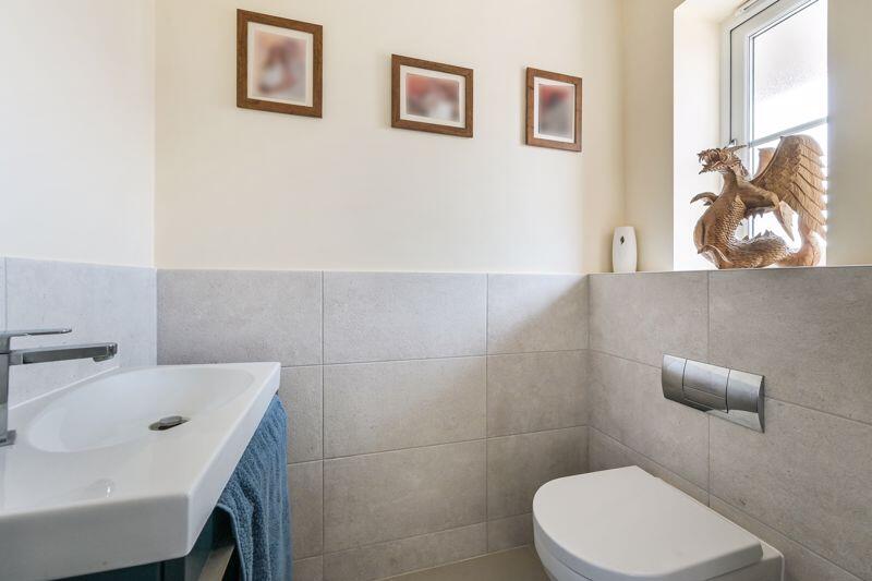 Downstairs Cloakroom 