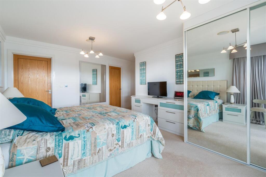 Flat 8 325675 12.jpg