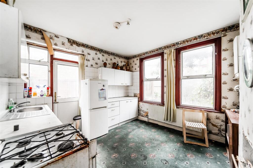 60 Bloxhall Road-4.jpg