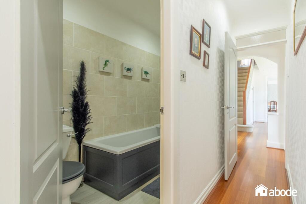 6 Chellow Dene 11.jpg