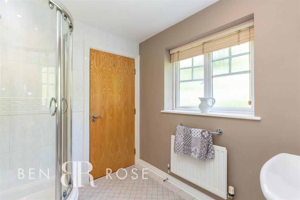 Ensuite (Master Bedroom)