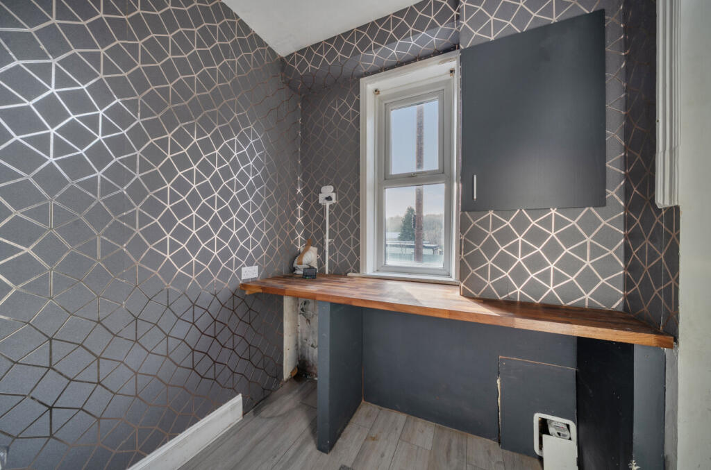 1392934-12-69414b...