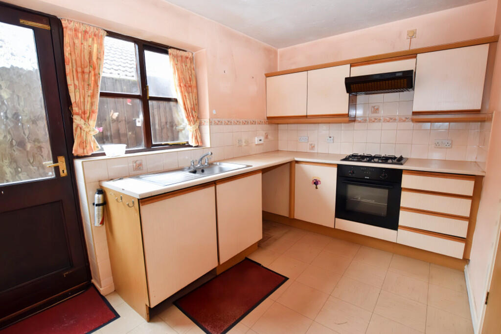 Kitchen 1