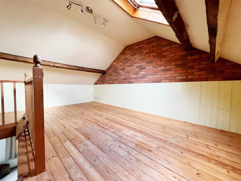 Loft Space 1.jpg
