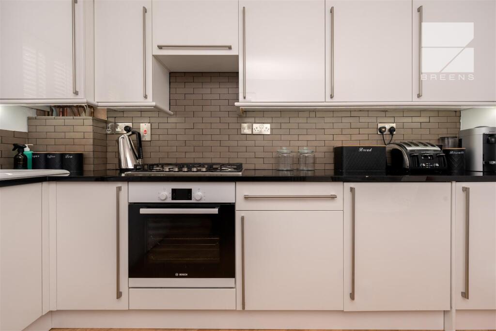 8 Belmont Close_0016.jpg