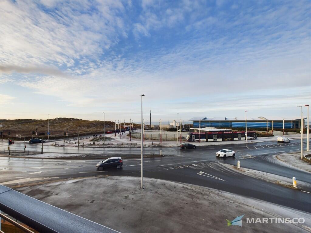 thumbnail_CAM0231...