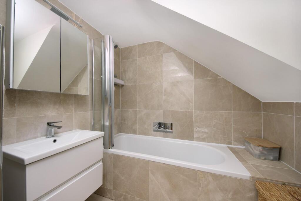 Gv-15B Mattock Lane (new) (13).jpg