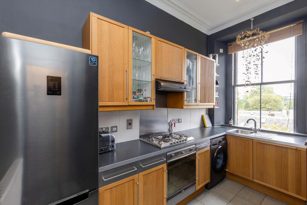 41048_EBR012521893_IMG_08_0006