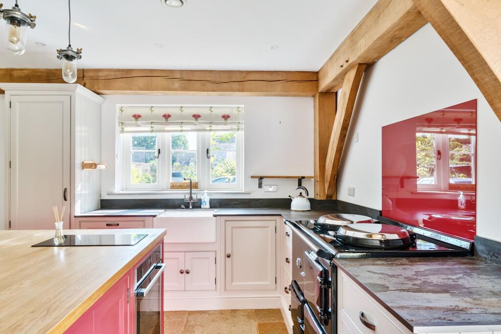 1310517-11-6852cc3faf412