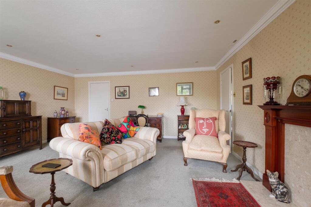 untitled (7 of 14).jpg