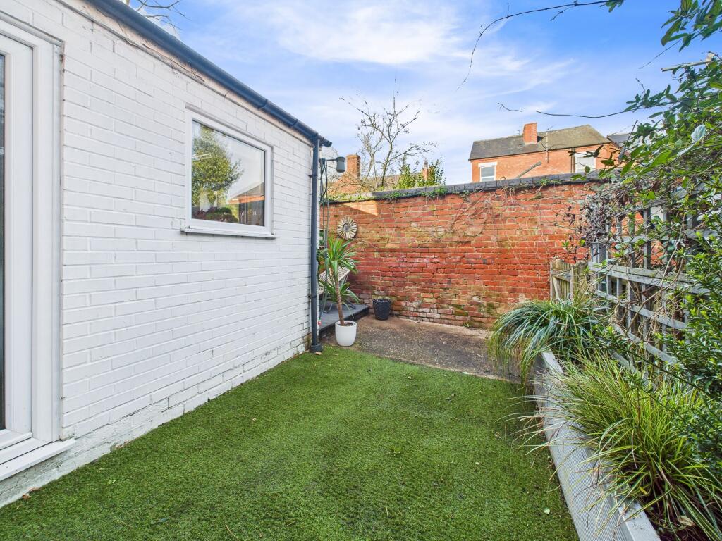 Rear Courtyard Garden