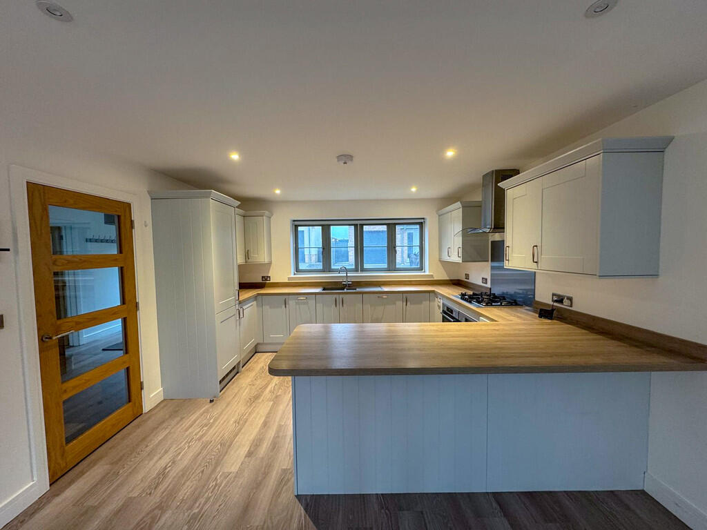 2e18e730-950d-428...