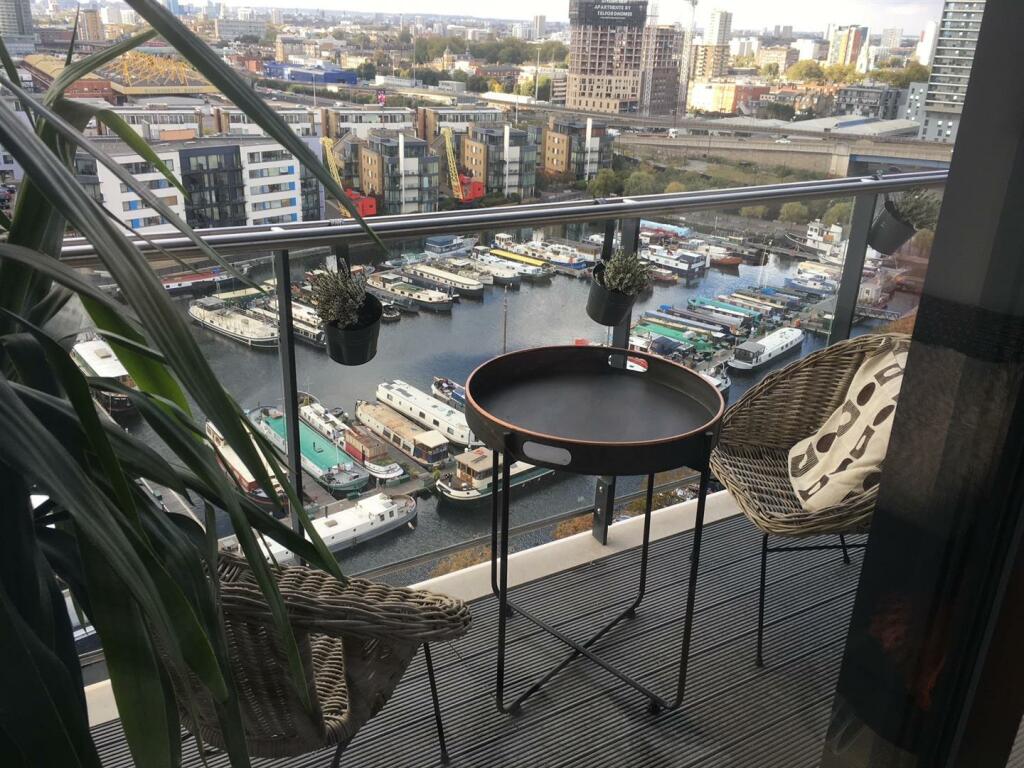 balcony.jpg