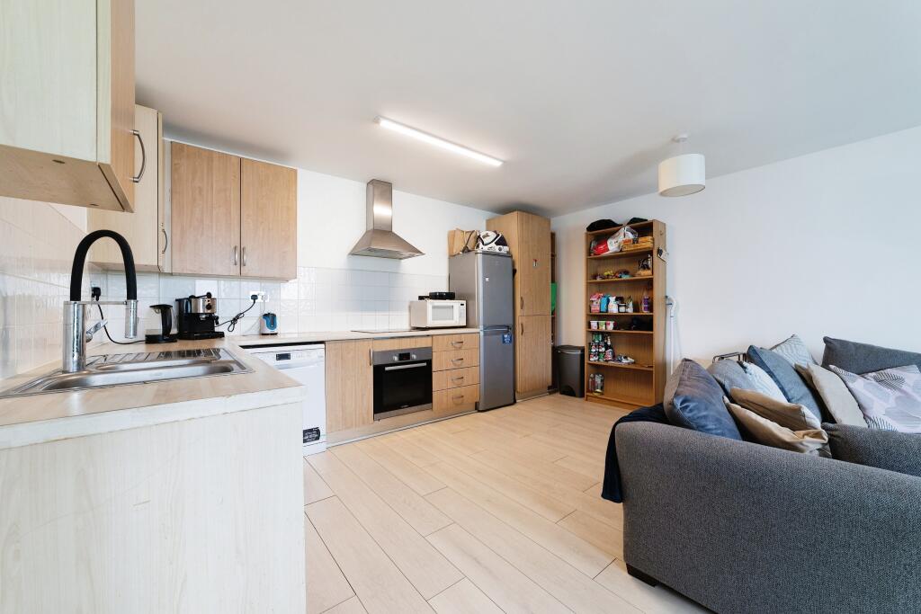 Kitchen (2)