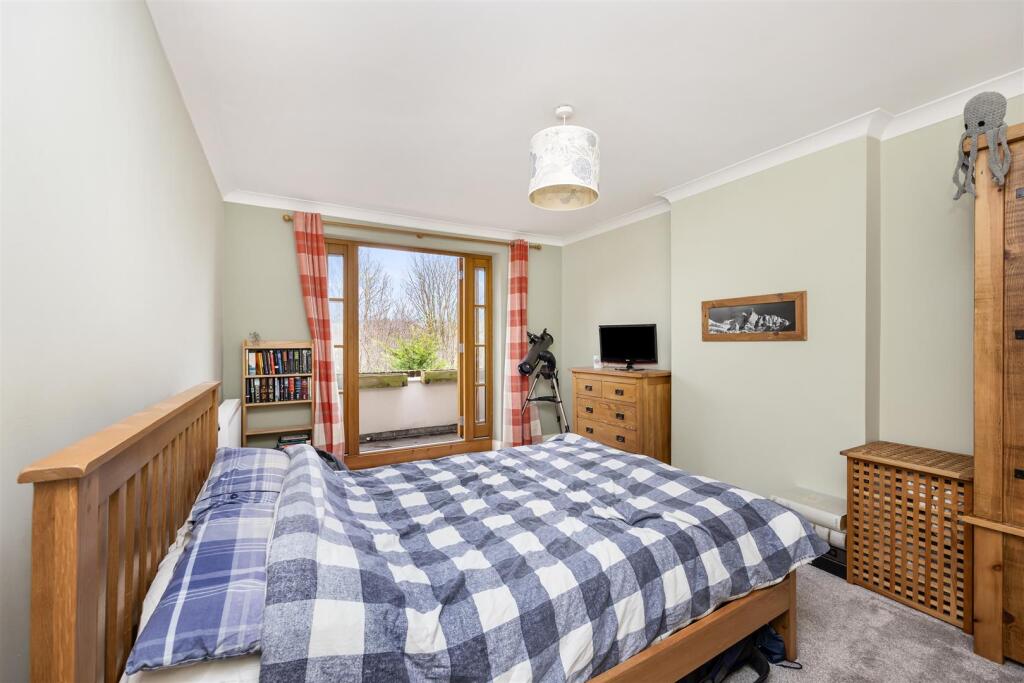 Nevill Road, 149-BEDROOM 2.jpg