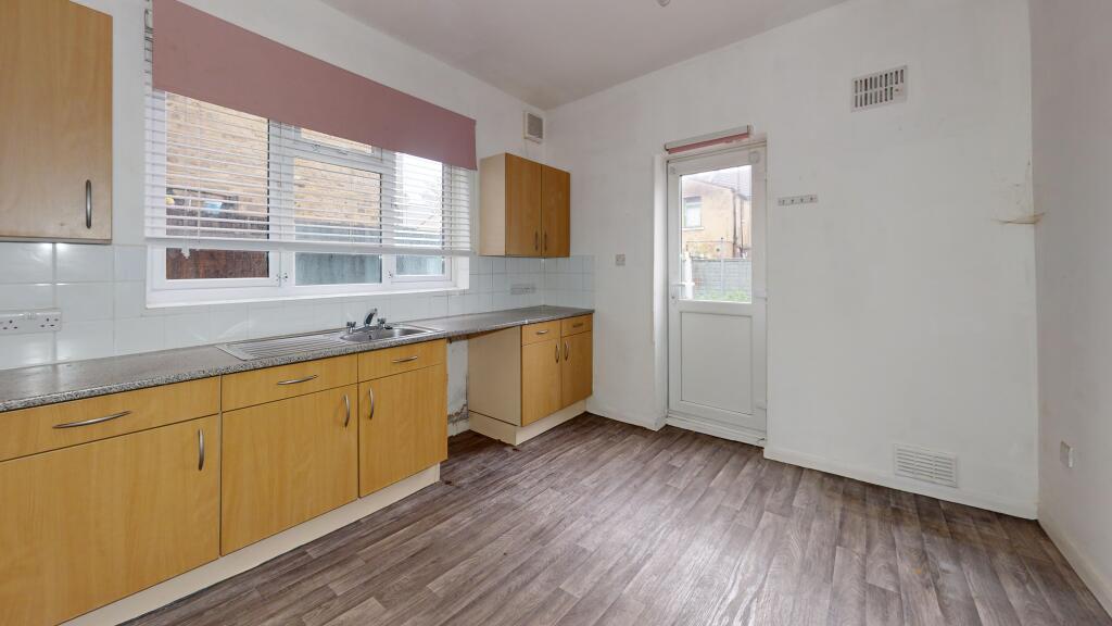 Flat A, 52 Ernald Avenue, East Ham, London, E6 3AL